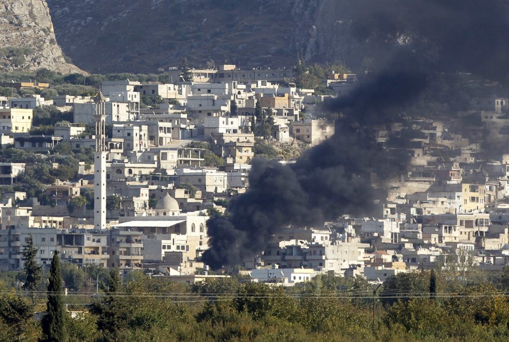 Συρία: Σφοδρές μάχες και αεροπορικές επιδρομές στην περιοχή της Μααρέτ αλ-Νούμαν