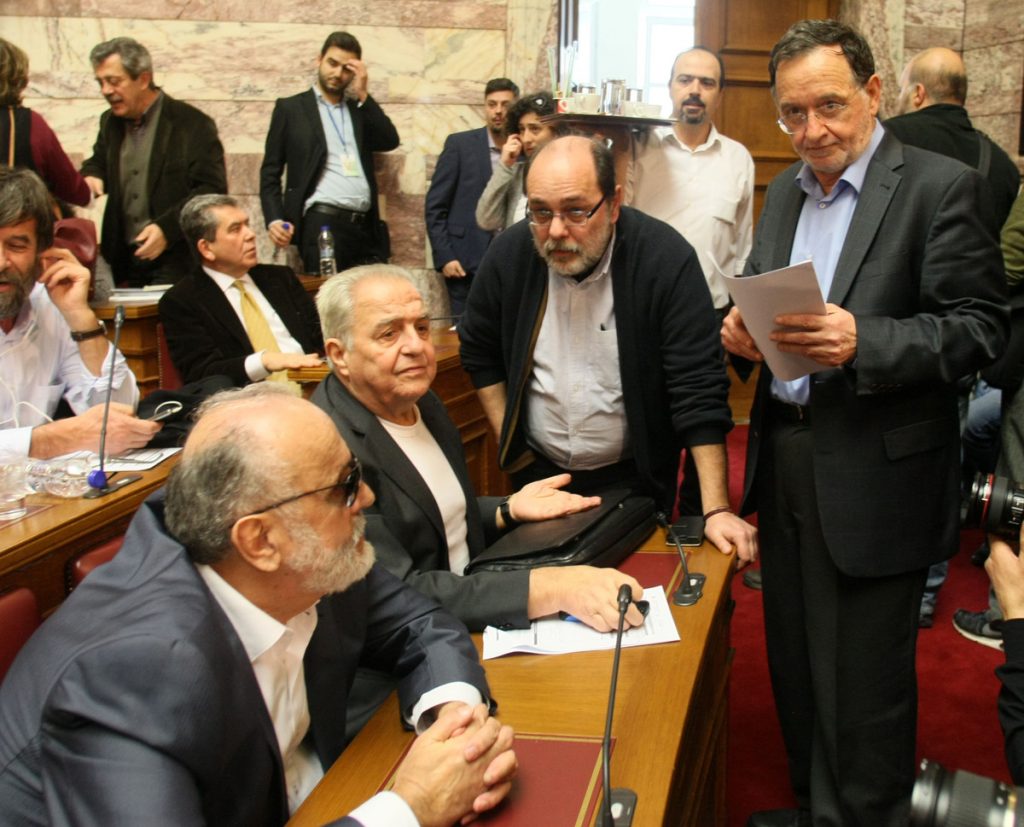 Έτριξαν τα δόντια οι βουλευτές στον Τσίπρα