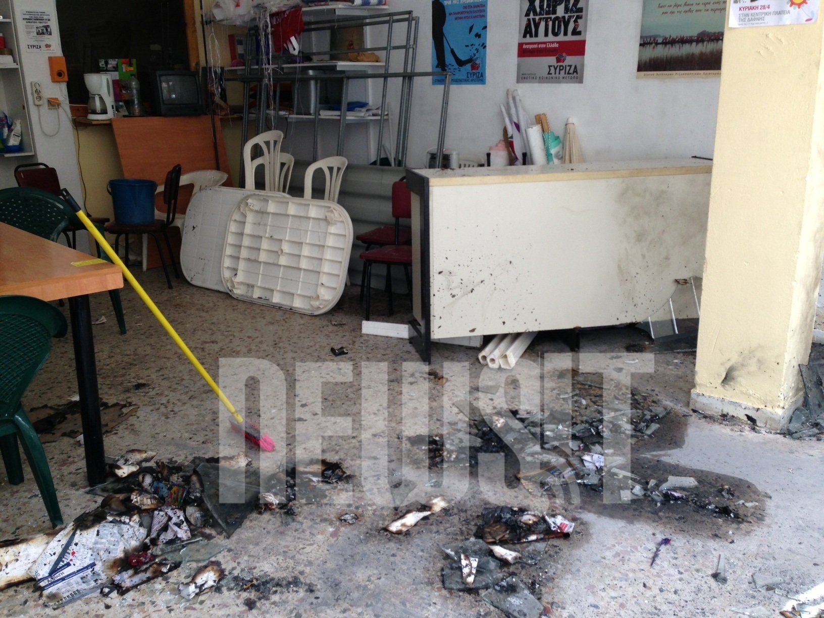 Έκρηξη στα γραφεία του ΣΥΡΙΖΑ στη Δάφνη – ΦΩΤΟ κ VIDEO