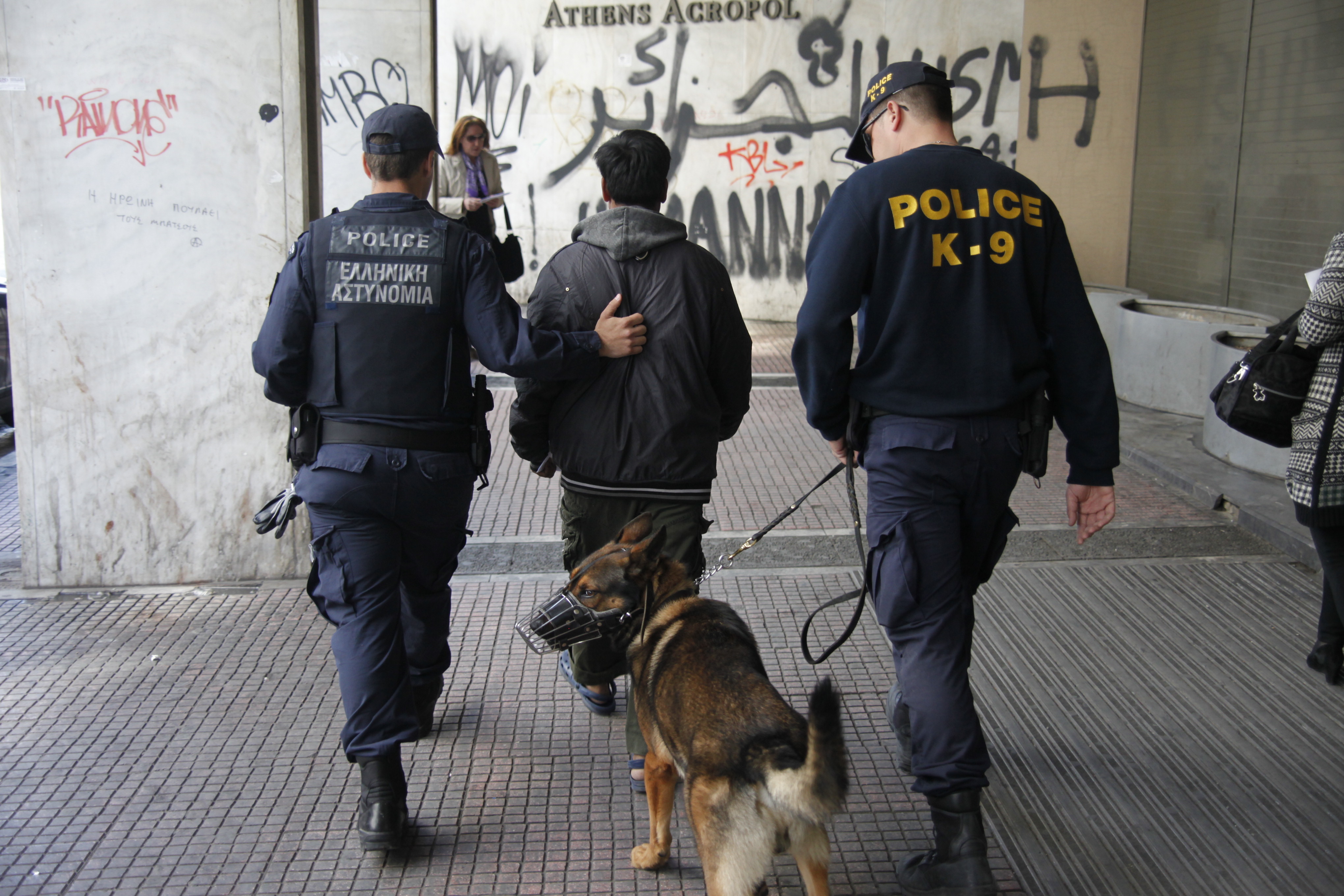 Δώδεκα βουλευτές του ΣΥΡΙΖΑ καταγγέλλουν την επιχείρηση “Ξένιος Ζευς” – Ποιες διεθνείς οργανώσεις πήραν θέση