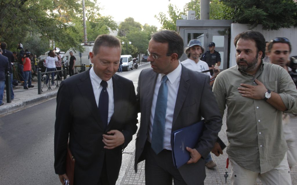 “Πυρετός” συσκέψεων ενόψει της άφιξης των τροϊκανών!