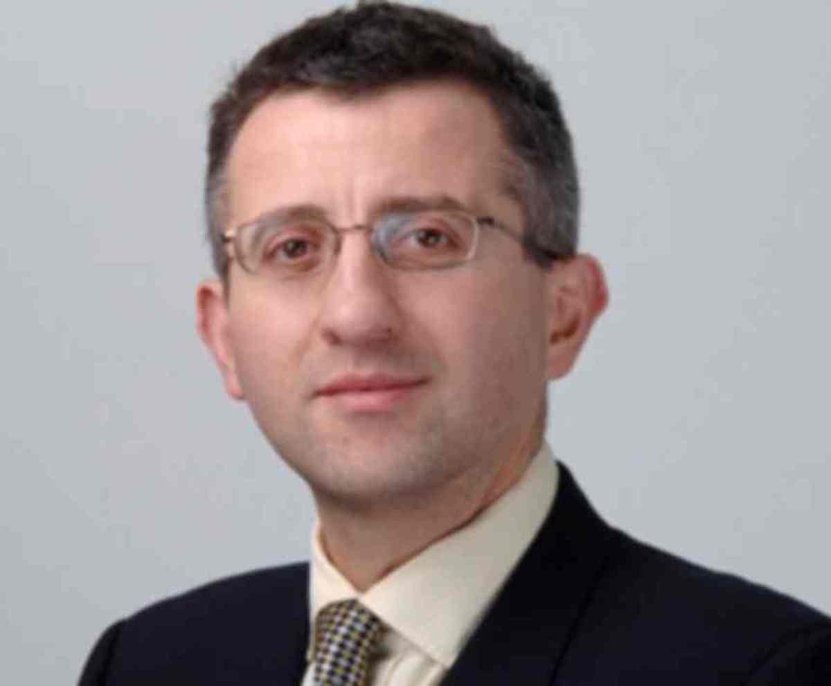 Ελληνικής καταγωγής “γκουρού” της Οικονομίας: Τι θα γίνει με την Ελλάδα