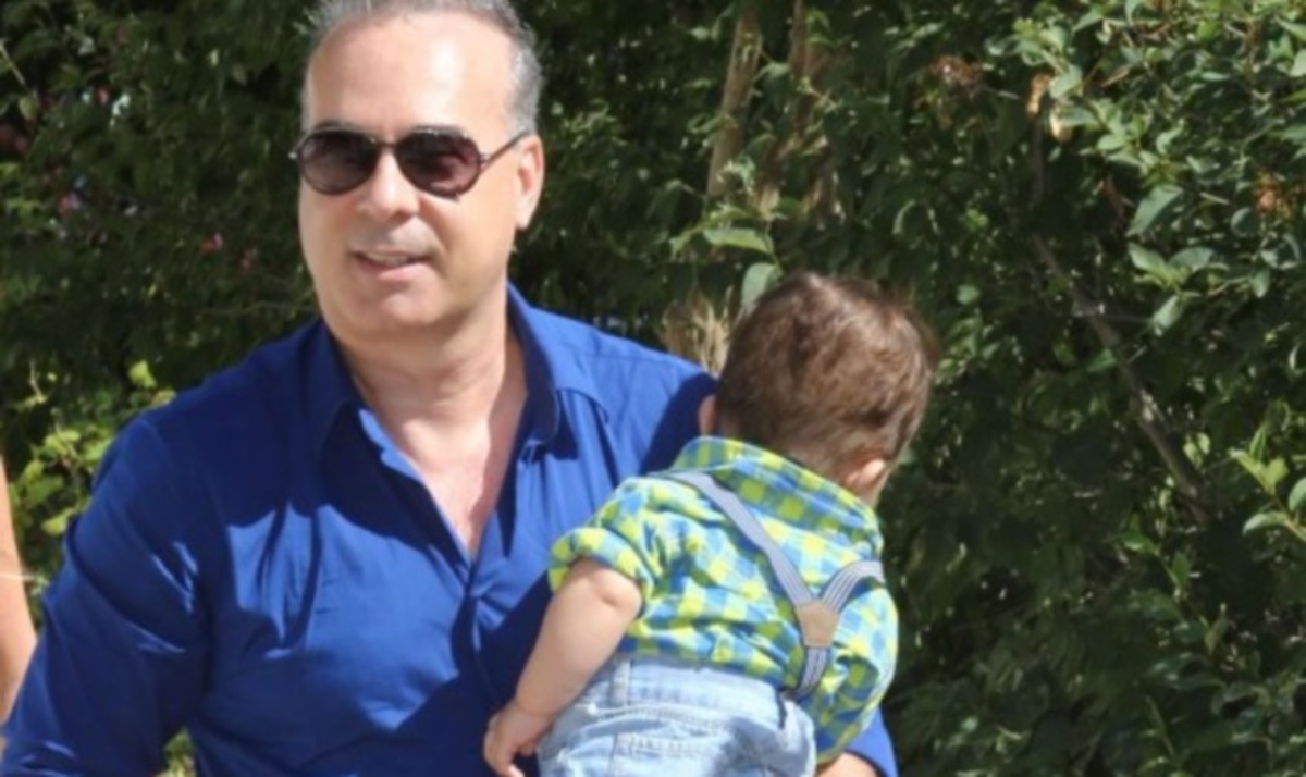 O Φώτης Σεργουλόπουλος βάφτισε τον γιο του