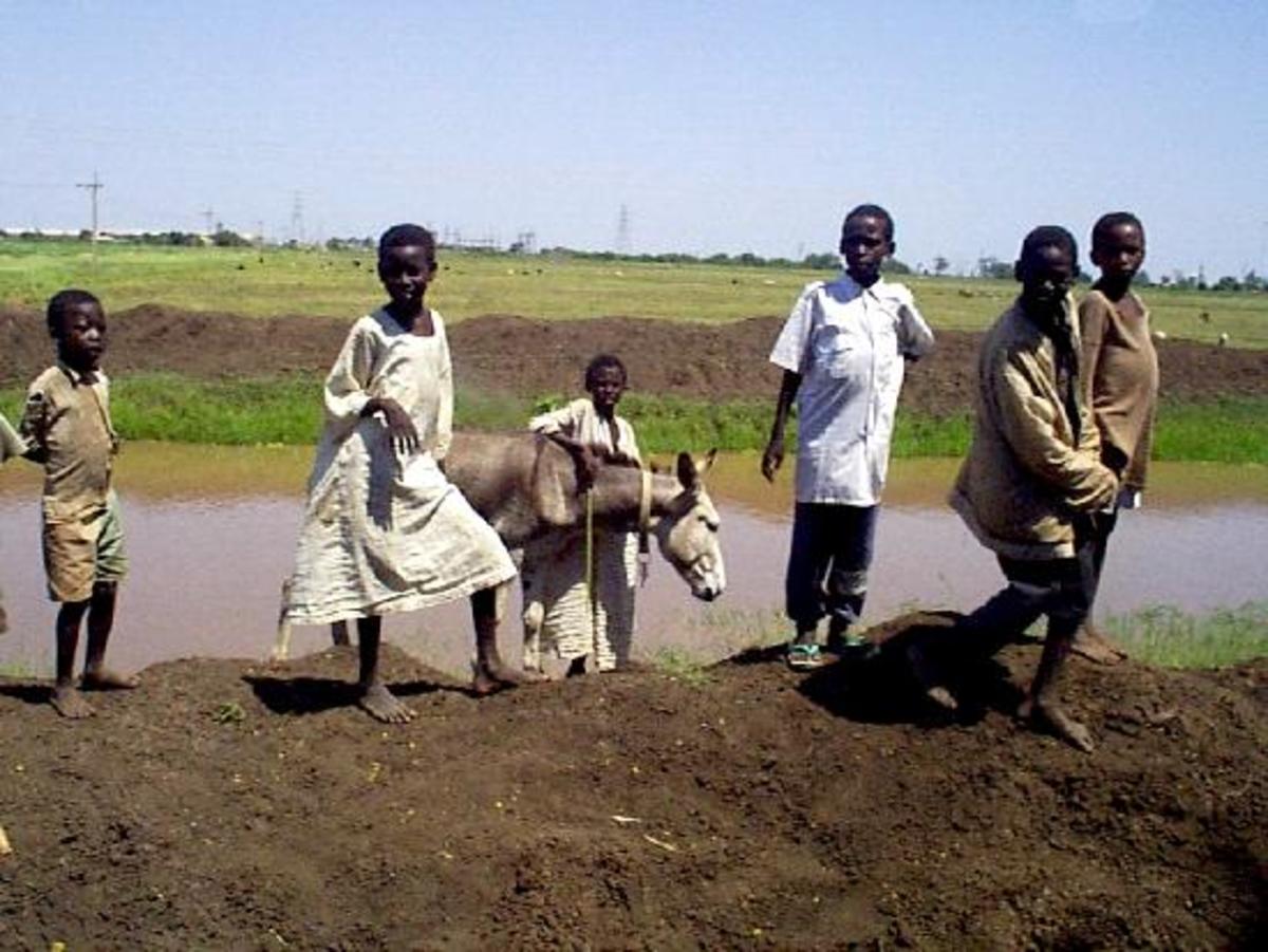 Σουδάν: Χιλιάδες εκτοπισμένοι λόγω σφοδρών συγκρούσεων