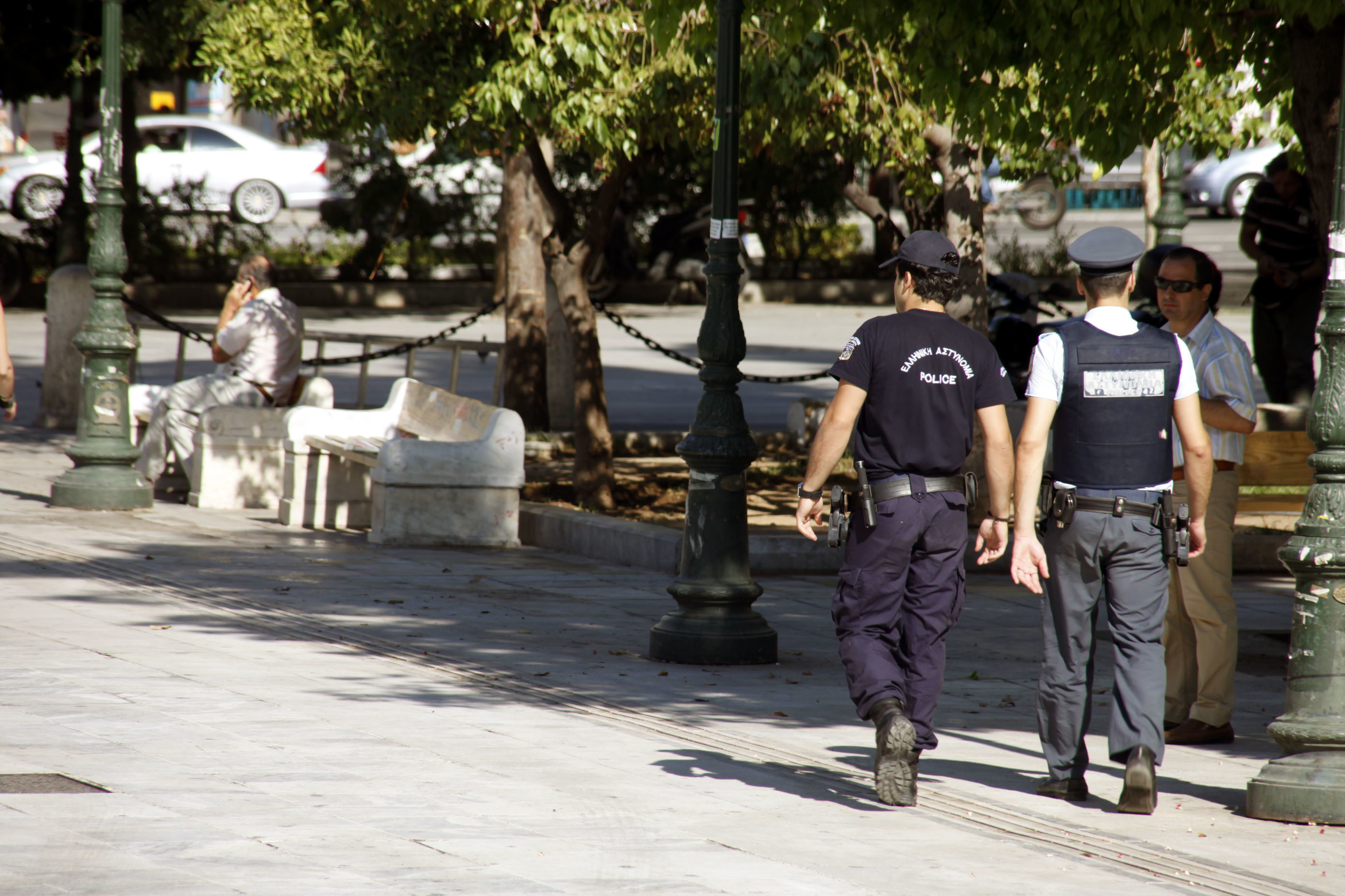 Σύνταγμα: Έδιωξαν τους Αγανακτισμένους – “Κατασκήνωσε” η Αστυνομία – Φωτό Newsit