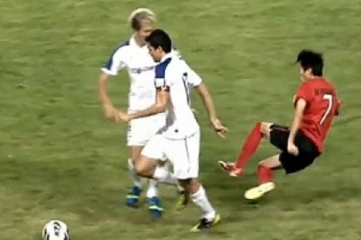 Ο ορισμός του… τσεκουριού! (VIDEO)