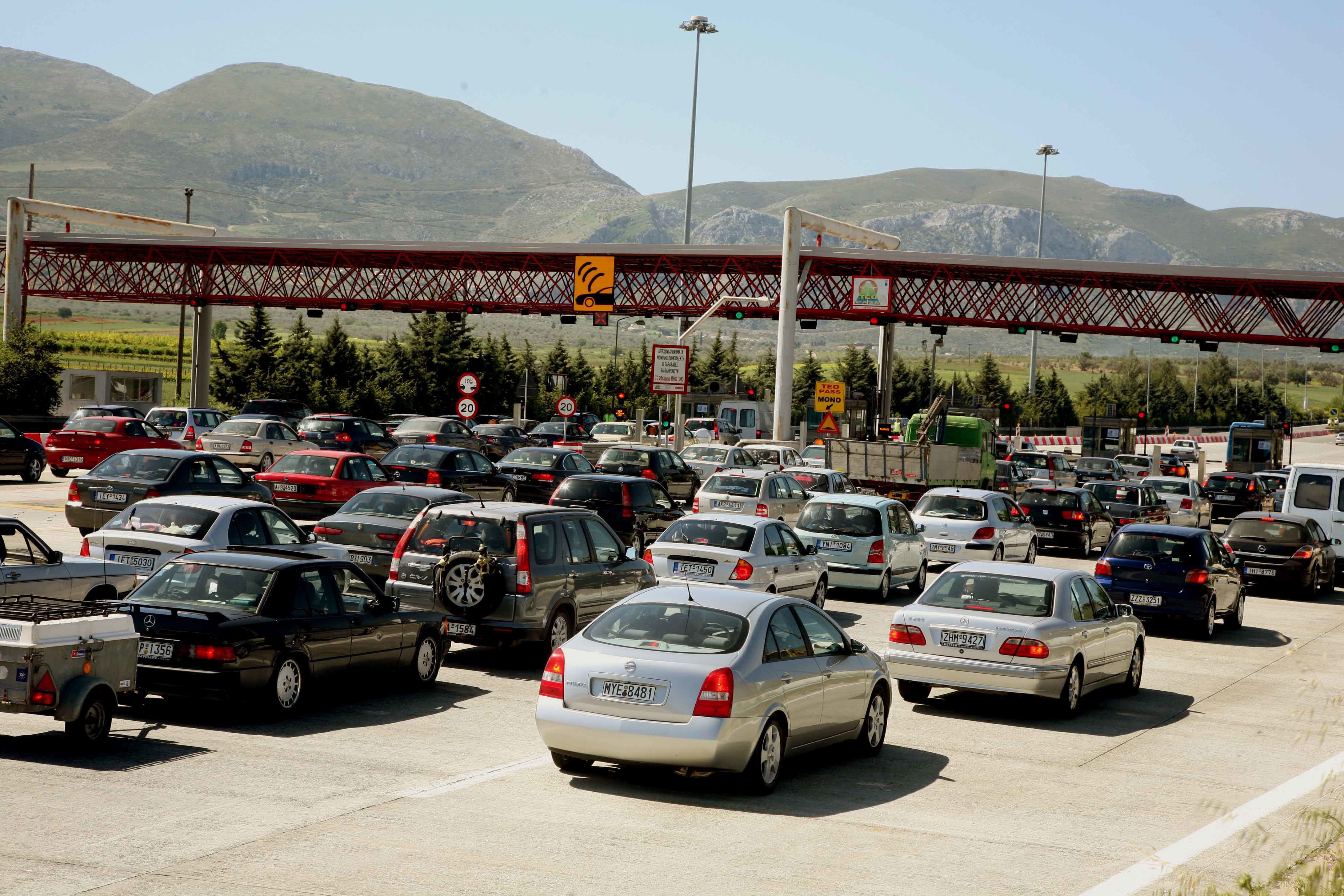 Φωτιά το πασχαλινό ταξίδι με το αυτοκίνητο – ΠΑΡΑΔΕΙΓΜΑΤΑ