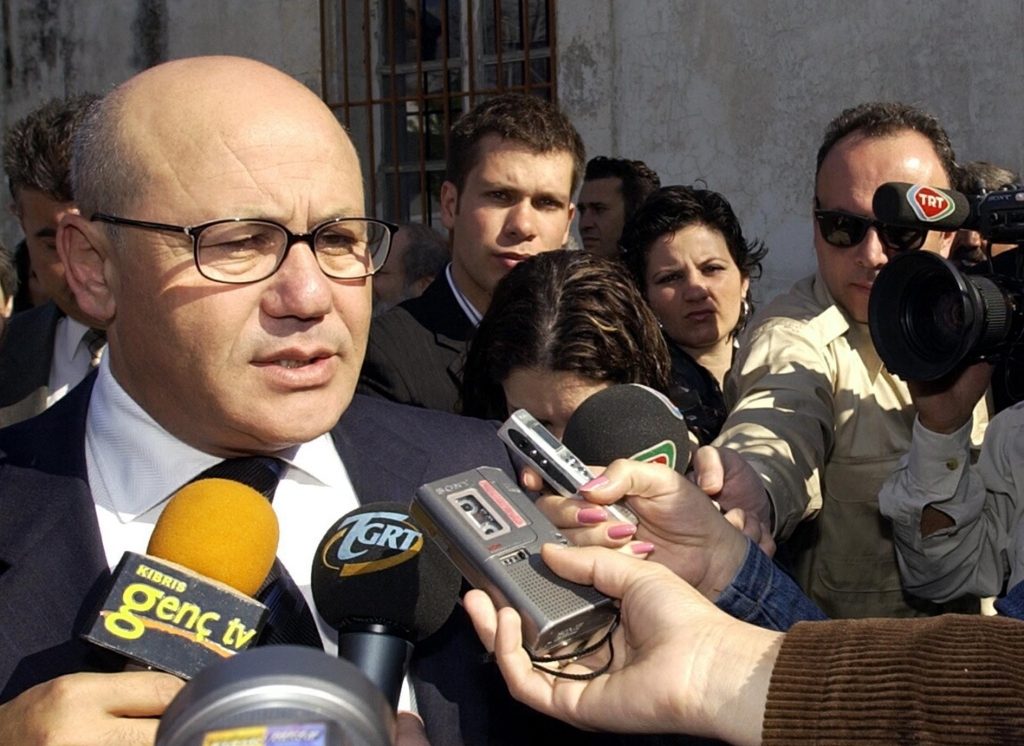 “Πόρτα” στον Ταλάτ από την Αυστραλία