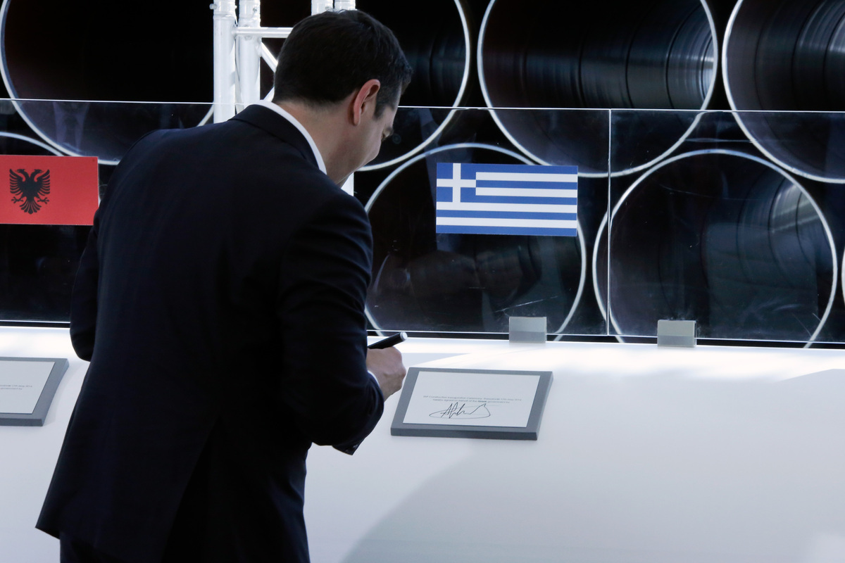 Spiegel: H Ελλάδα ελπίζει σε χρηματικές ροές από τον αγωγό TAP