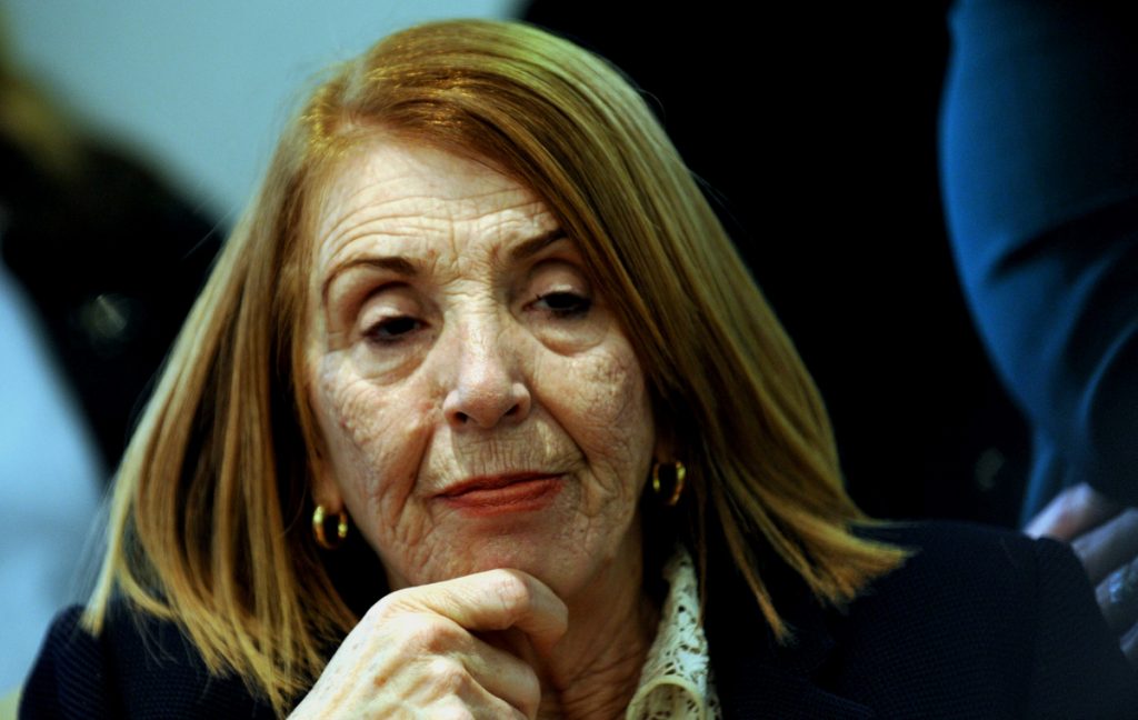 Χώρισαν τα “τσανάκια” τους Πανούσης και Χριστοδουλοπούλου – Δεν έδωσε η συνεργάτης μου εντολή, λέει η υπουργός