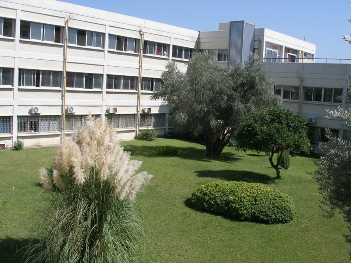 Αναστέλλει τη λειτουργία του το ΤΕΙ Πειραιά – Δεν έχουν λεφτά ούτε για τα βασικά