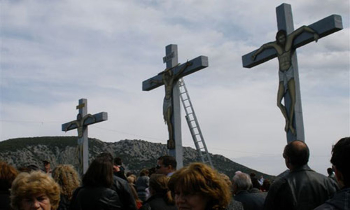 Παρακολουθήστε σε ζωντανή μετάδοση την Ακολουθία της Αποκαθηλώσεως
