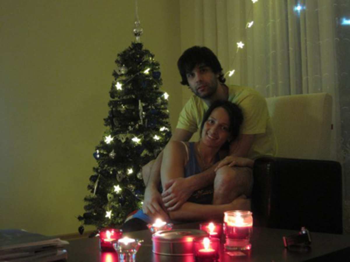 Ο Μίλος Τεόντοσιτς αγκαλιά με την αγαπημένη του Μάγια Ογκνιένοβιτς