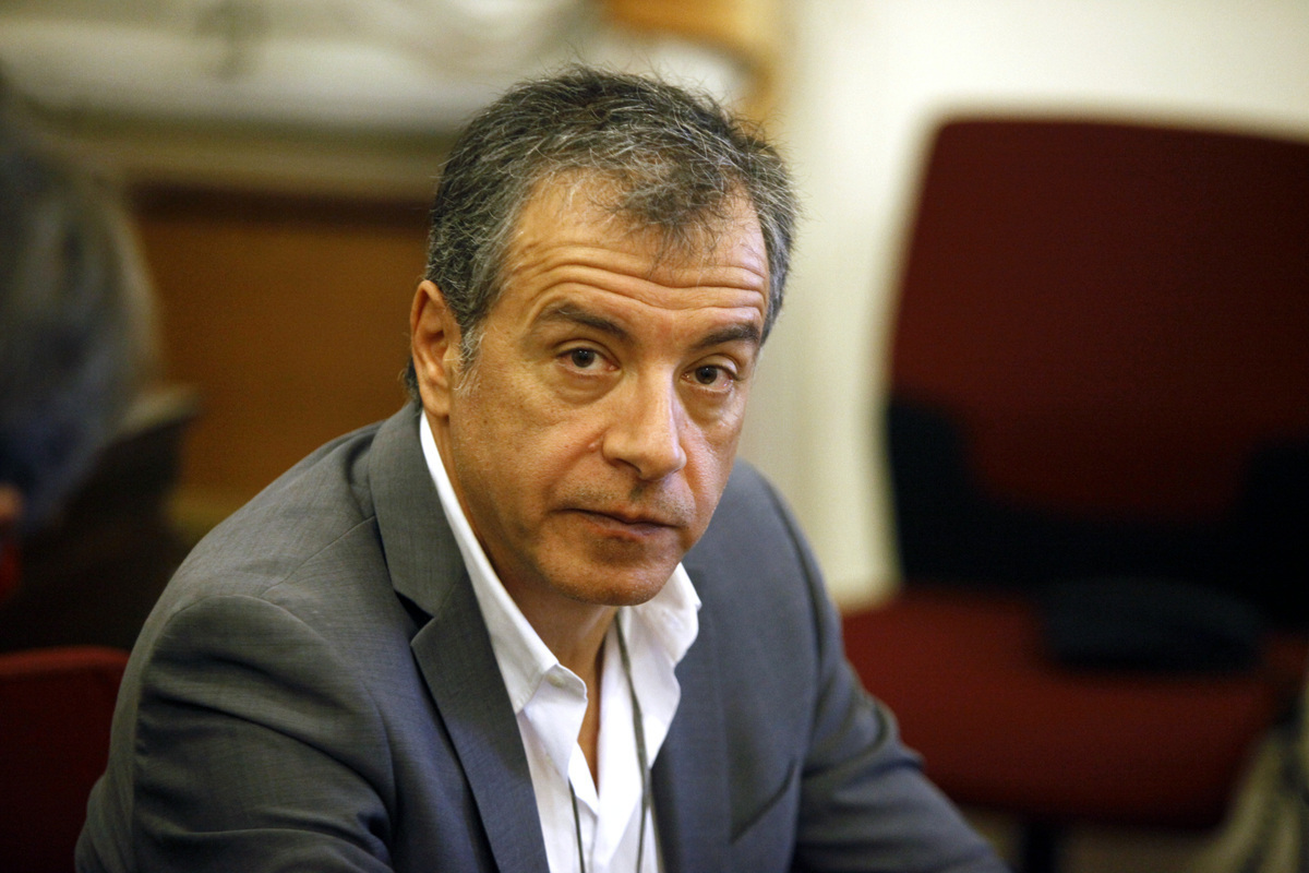 Θεοδωράκης: Θα πρέπει να υπάρχει ένα Εθνικό Συμβούλιο Ασφαλείας