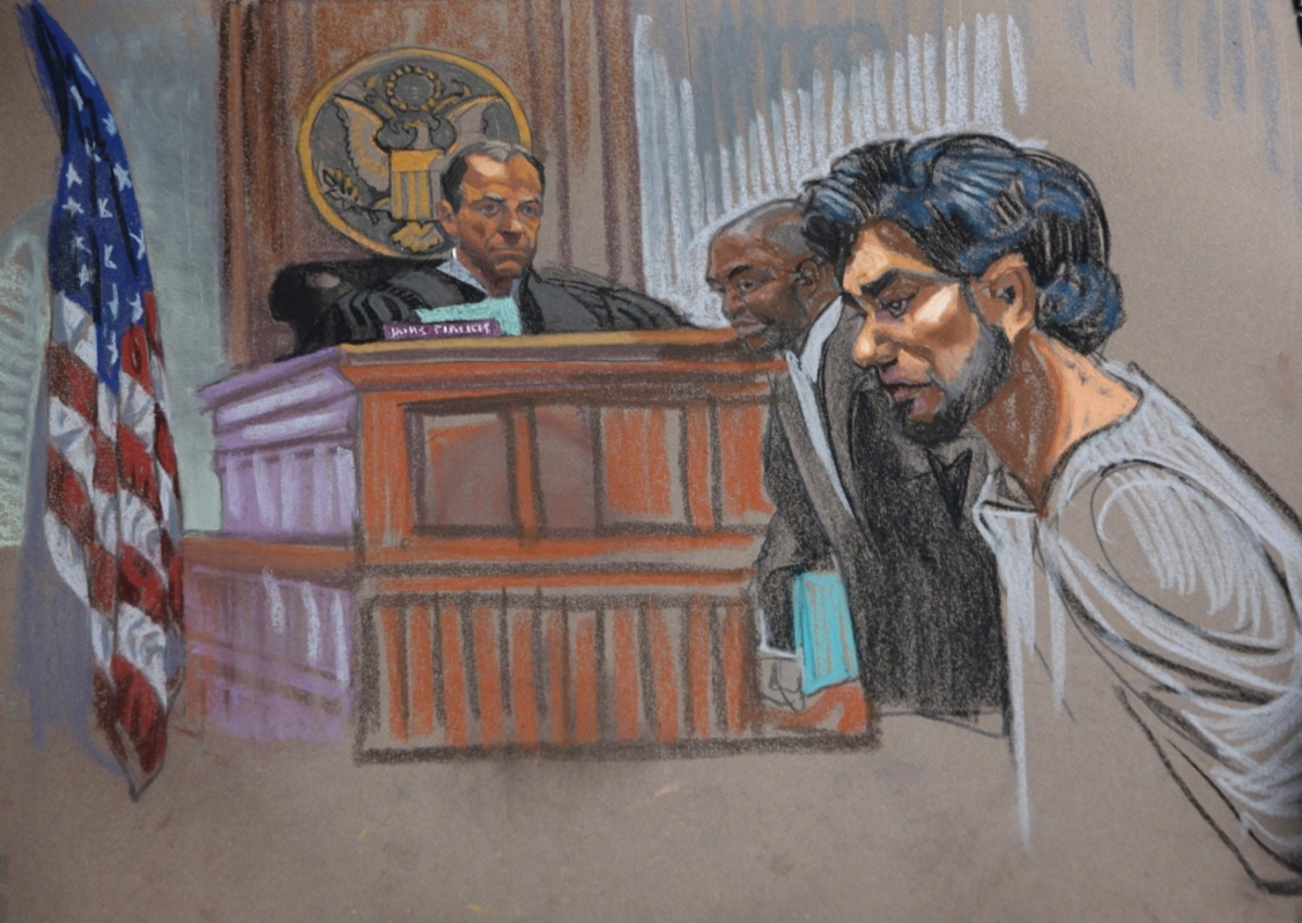Σκίτσο από την δίκη όπου απεικονίζεται ο φερόμενος ως βομβίστης. ΦΩΤΟ REUTERS