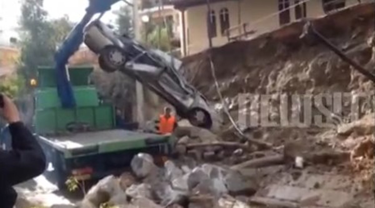 Κατέρρευσε μαντρότοιχος