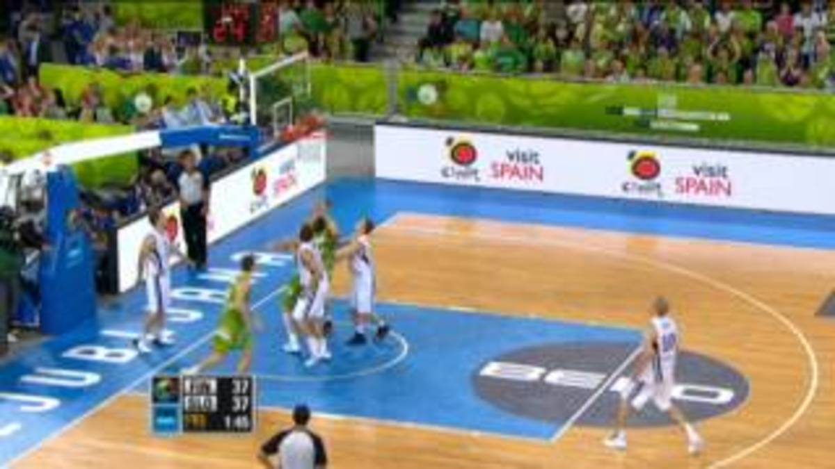 Απίστευτη τάπα στον Ρούντι Φερνάντεθ (VIDEO)