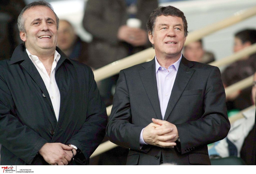 Ο Γιάννης Τοπαλίδης δίπλα στον Ότο Ρεχάγκελ