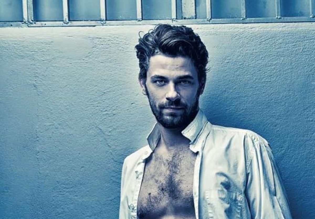 Αποχωρεί ο Αποστόλης Τότσικας από το Πίσω Στο Σπίτι