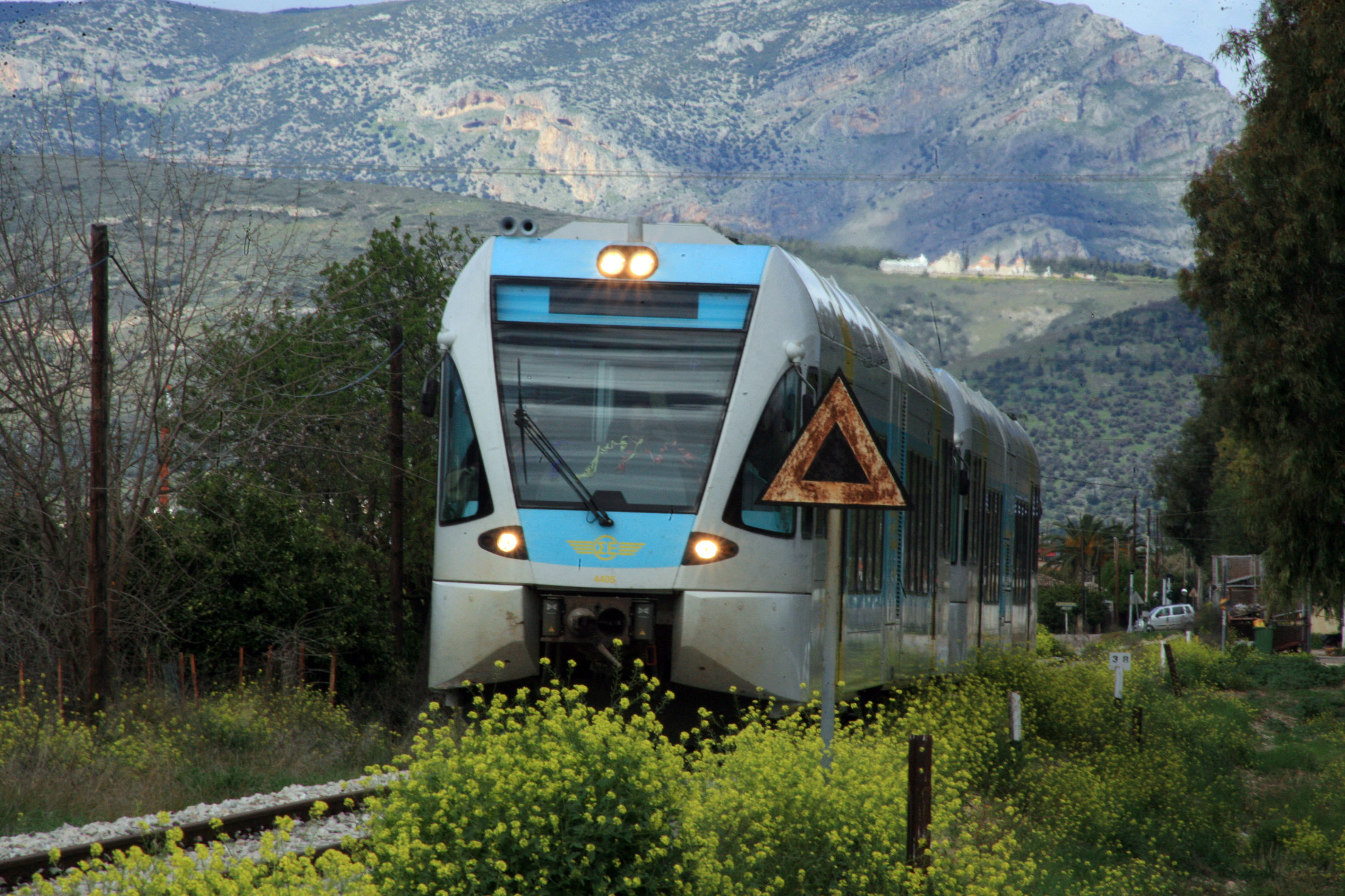 Ποια δρομολόγια τρένων ματαιώνονται, λόγω της γενικής απεργίας την Τρίτη