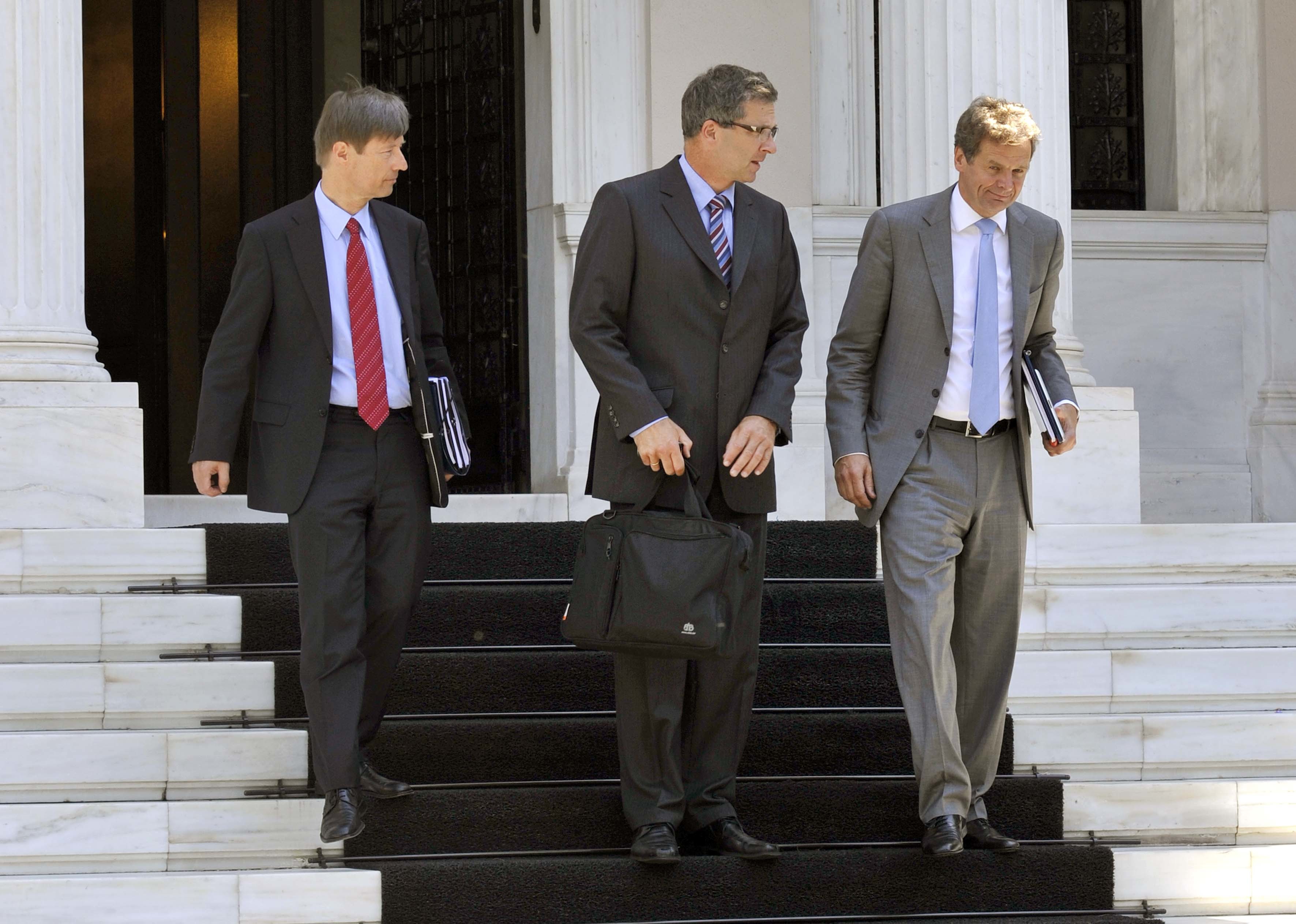 Έτοιμοι να υποδεχτούν την τρόϊκα στο ΥΕΘΑ: “Δεν υπάρχει …ούτε ευρώ”!