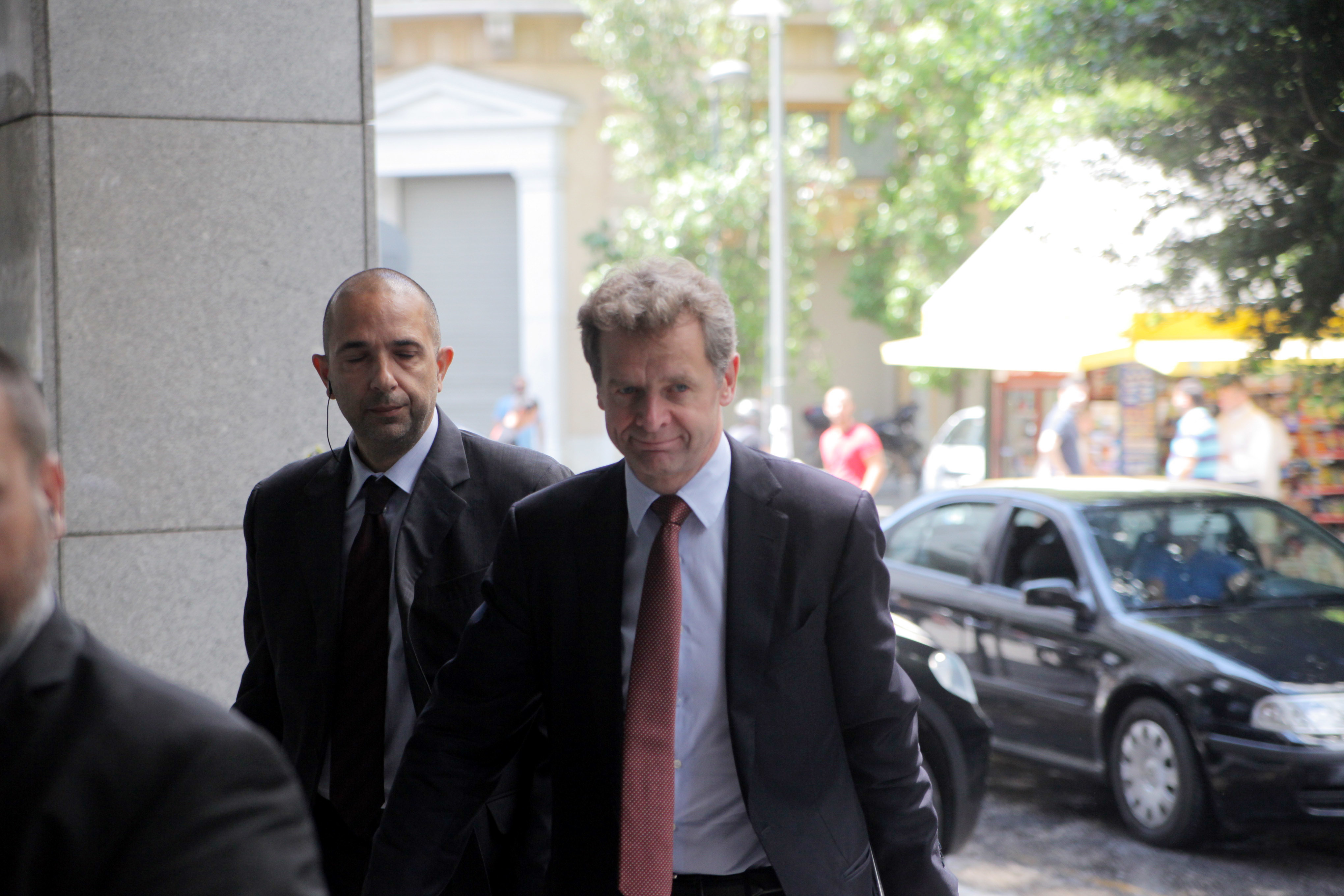 Τρόικα: Ρύθμιση – πακέτο για τα χρέη των επιχειρήσεων σε τράπεζες, δημόσιο και ασφαλιστικά ταμεία
