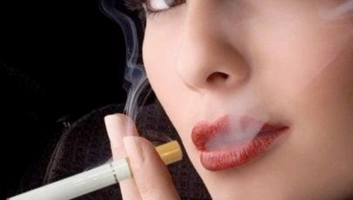 ΕΟΦ: “Το ηλεκτρονικό τσιγάρο δεν είναι ακίνδυνο”