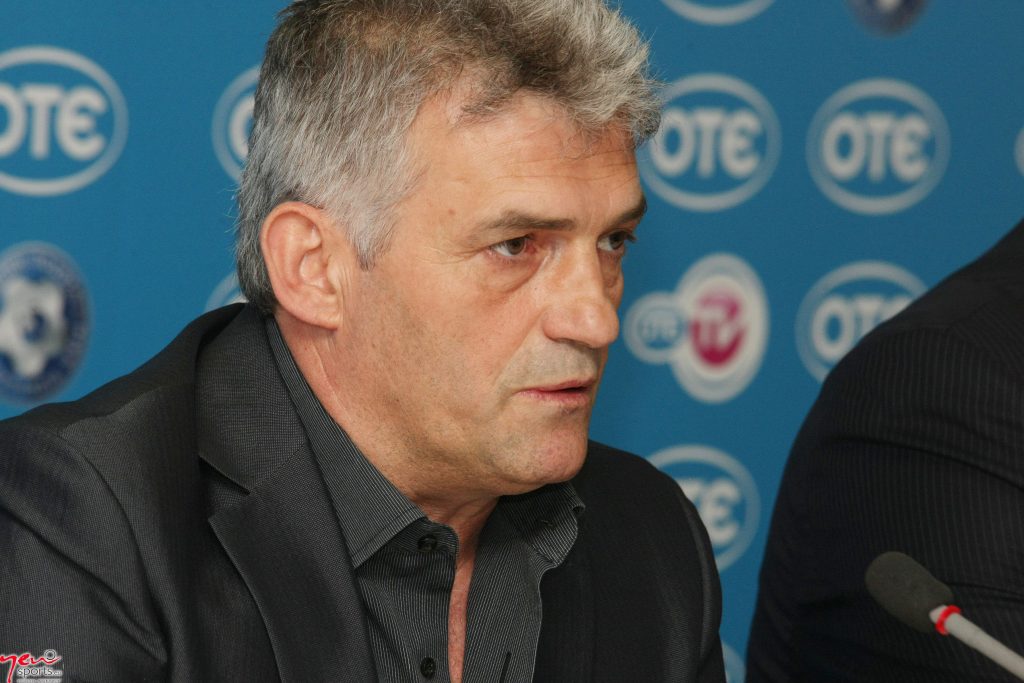 Ο Σάκης Τσιώλης