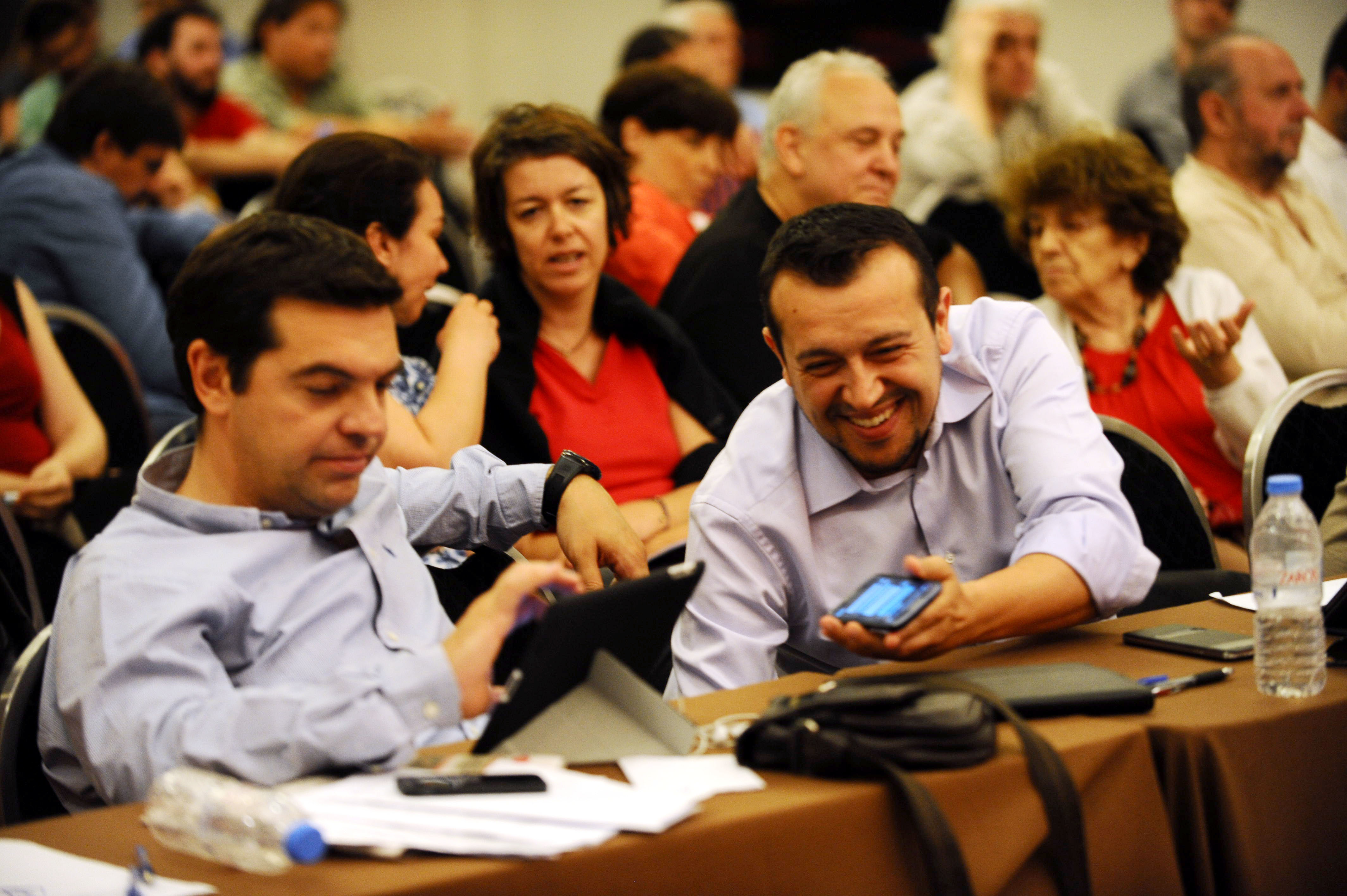 Τσίπρας: Επιχείρηση κατεβάζουμε διακόπτες στην κυβέρνηση