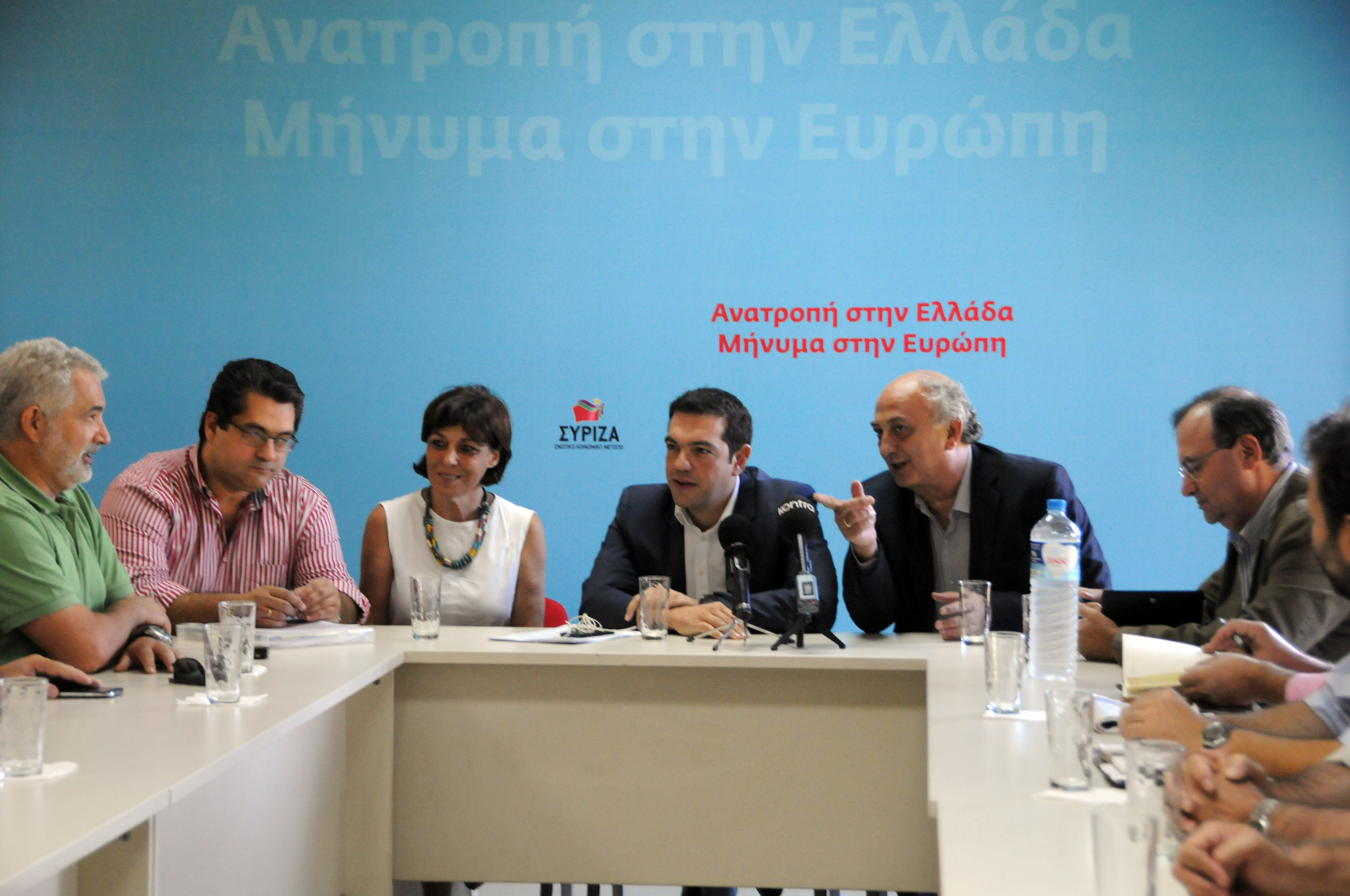 Από τη σημερινή συνάντηση του Α. Τσίπρα με τους εκπροσώπους των δασκάλων. Ευρωκίνηση