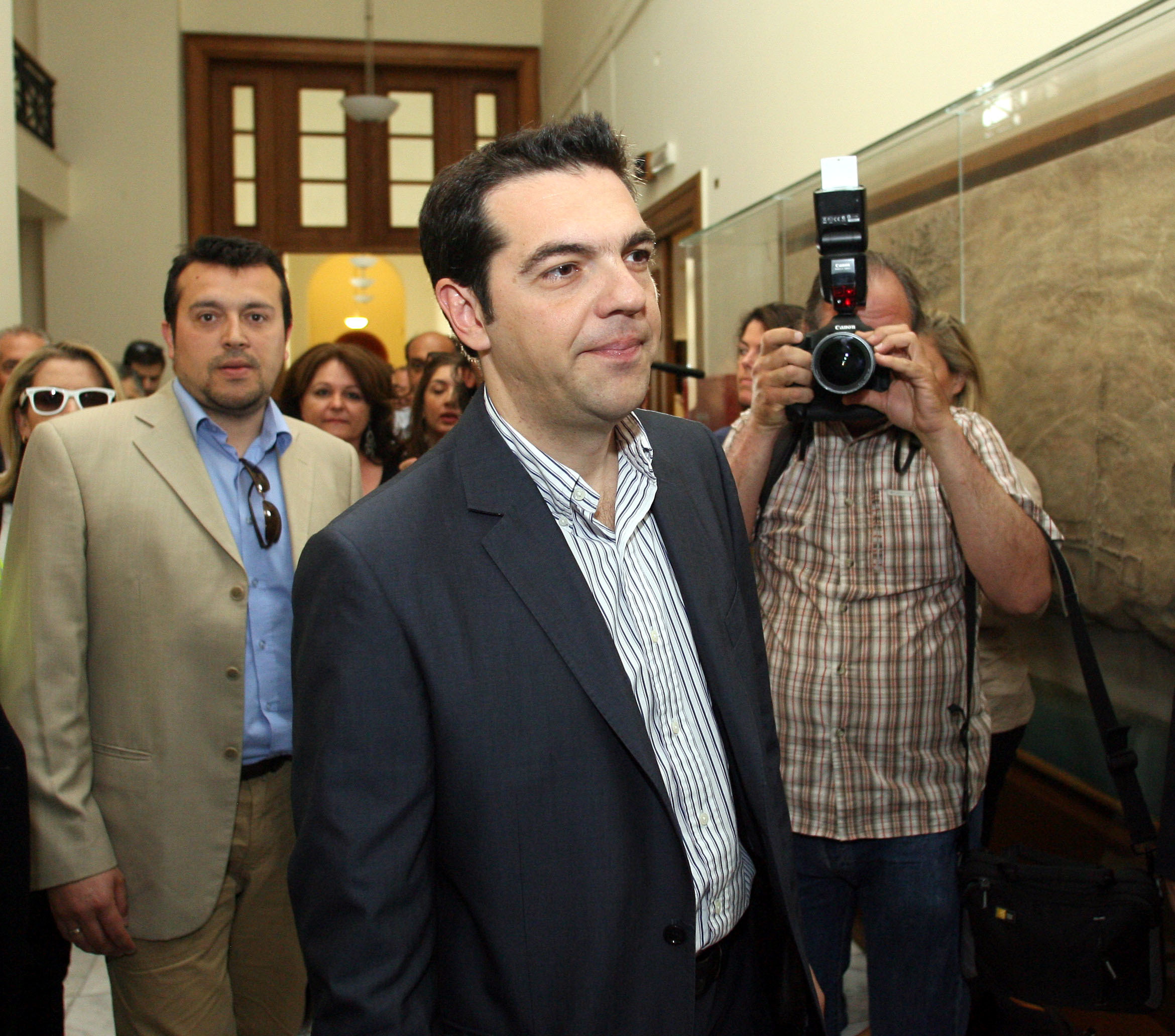 Πρόταση νόμου κατά της πράξης νομοθετικού περιεχομένου για την ΕΡΤ και τις ΔΕΚΟ από τον ΣΥΡΙΖΑ