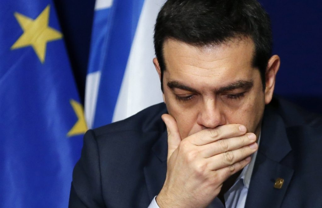 Guardian: Δείγμα απελπισίας το ταξίδι του Τσίπρα στη Μόσχα