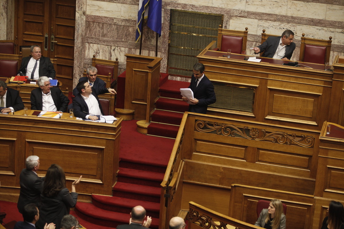 Chi ha vinto il conflitto in Parlamento?  Tsipras o Mitsotakis?