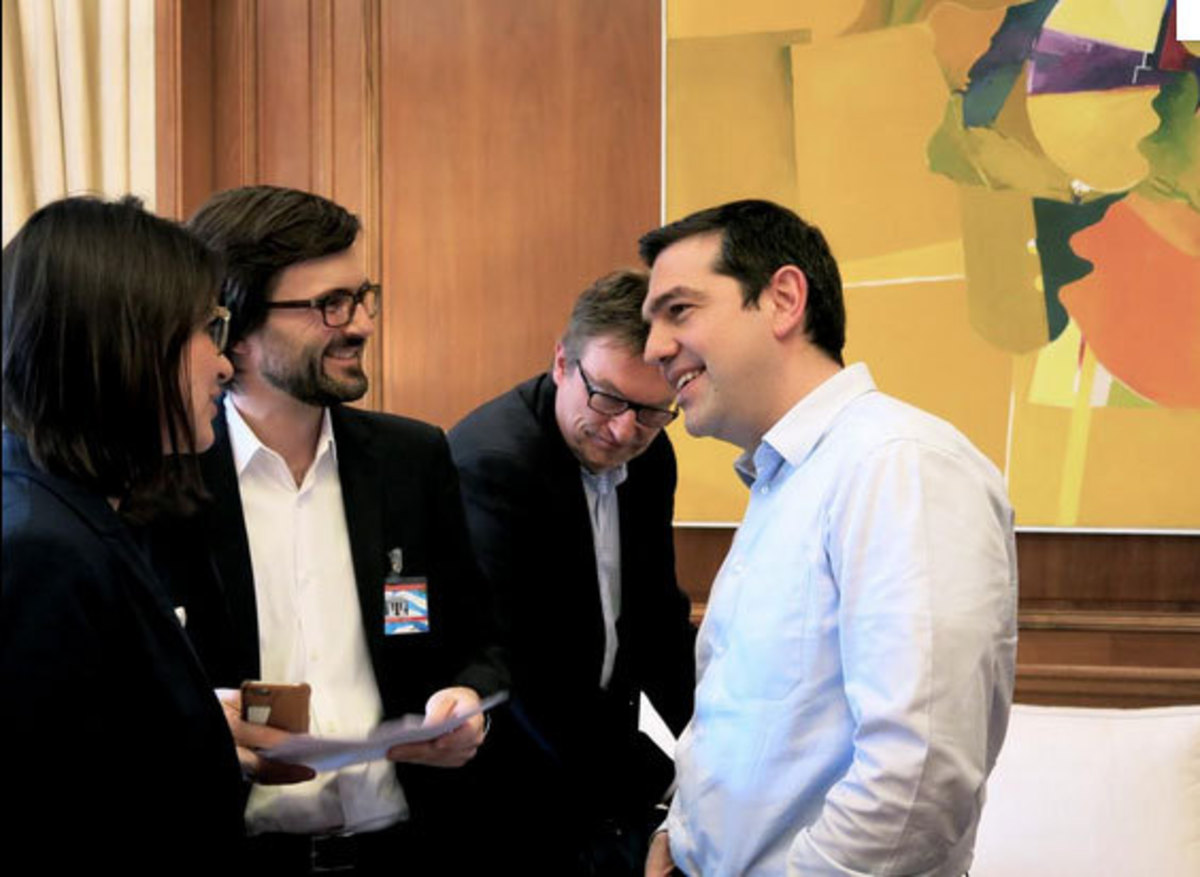 Τσίπρας στο Spiegel: Η ΕΚΤ έχει περάσει θηλιά στο λαιμό μας! – Εχω ζητήσει από τον Βαρουφάκη λίγα λόγια και πολλές πράξεις