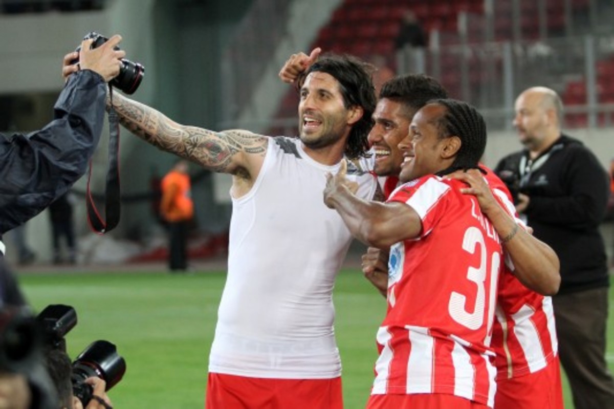 Ερυθρόλευκο γλέντι στα αποδυτήρια