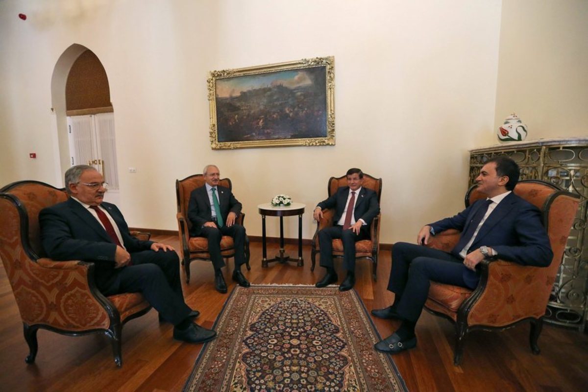 Ξανά κάλπες στην Τουρκία – Ρίχνουν στο τραπέζι ημερομηνίες για πρόωρες εκλογές