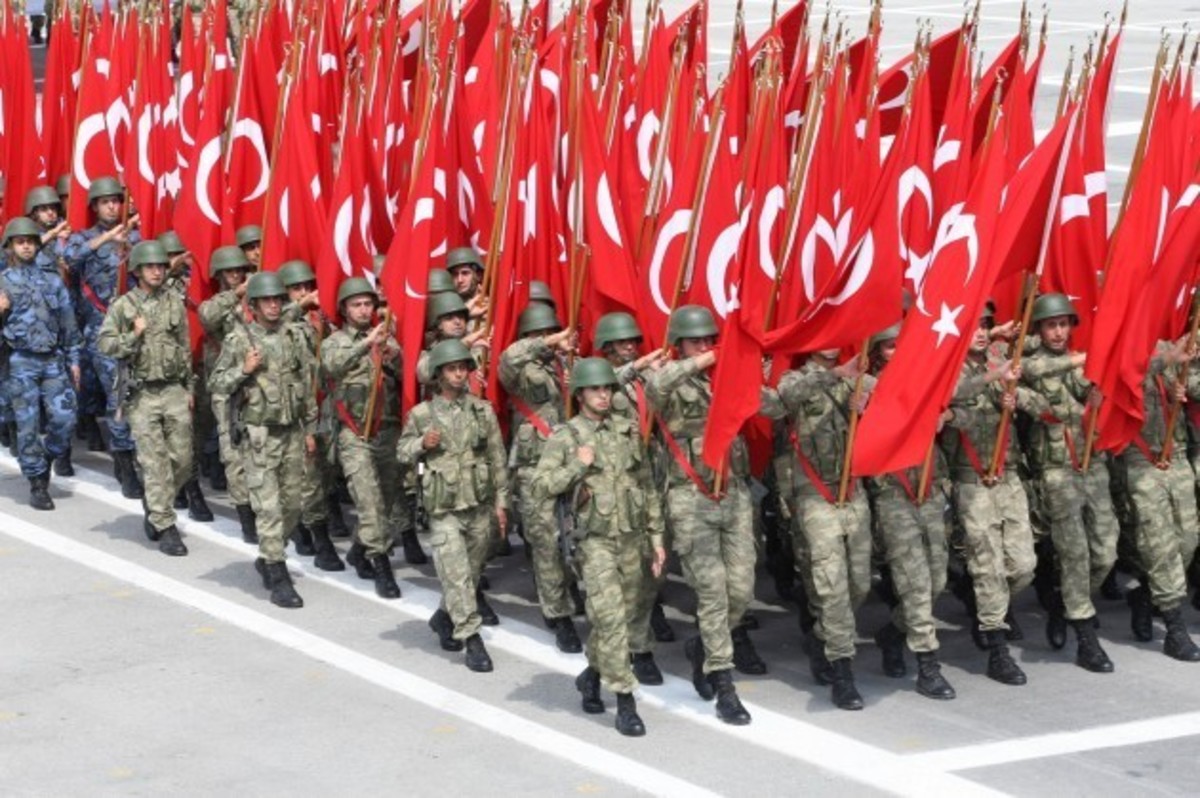 Αποκάλυψη! Τούρκοι στρατιωτικοί επιχείρησαν να πάνε στη Μυτιλήνη για να μη συλληφθούν!
