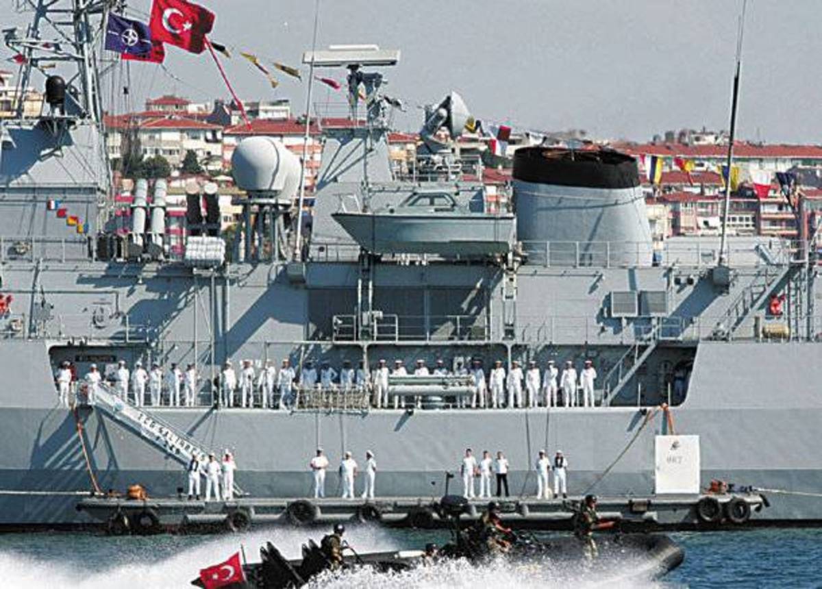 Οι Τούρκοι απειλούν με τον στόλο τους την Κύπρο!