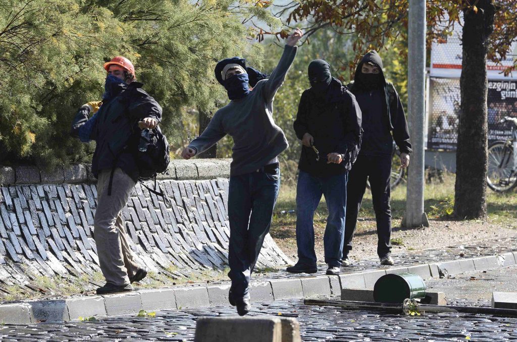 Πάνω από 30 οι νεκροί στην Τουρκία