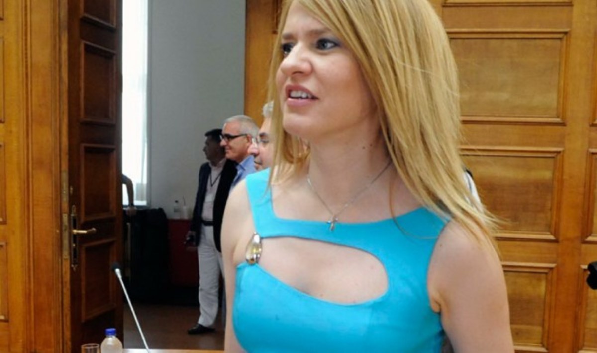 Βουλευτής ΠΑΣΟΚ: ”Φορομπήχτης του θανατά ο Στουρνάρας”