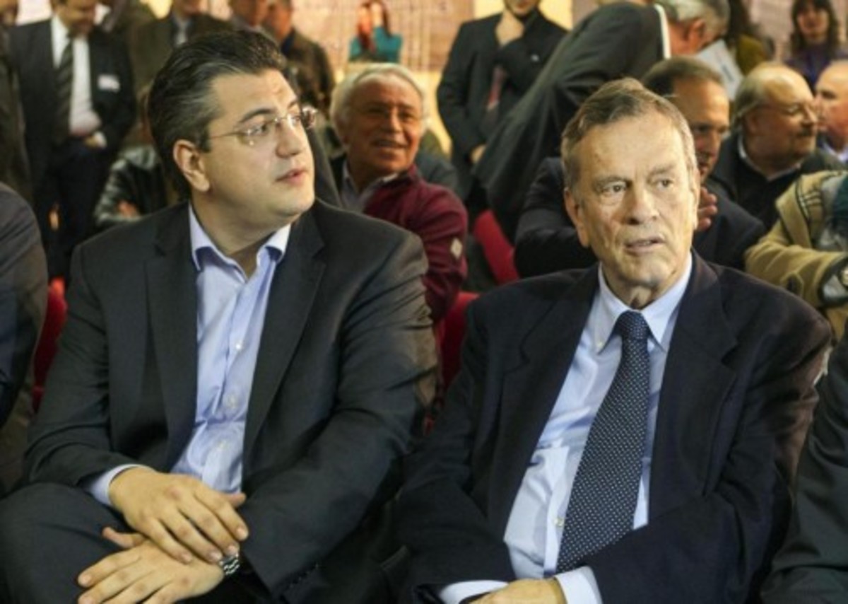 Μπροστά ο Τζιτζικώστας από τον Ιωαννίδη σε νέα δημοσκόπηση