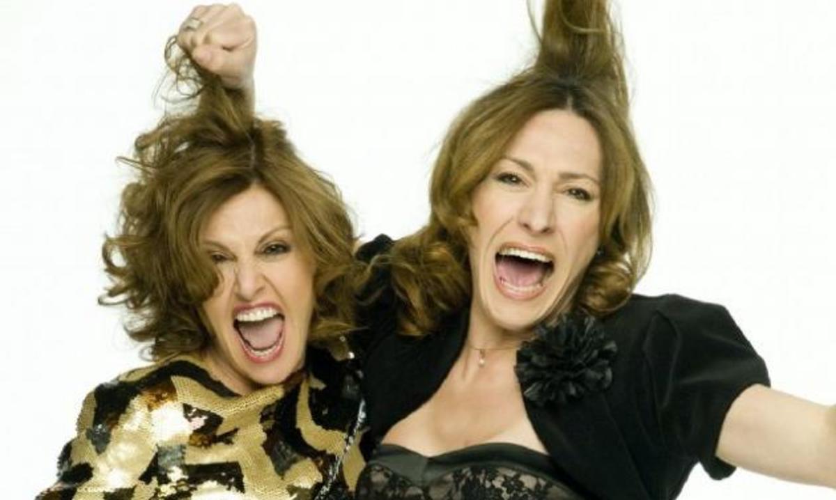 Φωτό από το αυριανό επεισόδιο των “Βασιλιάδων” με τον Π. Ορκόπουλο σε… τρελά κέφια !