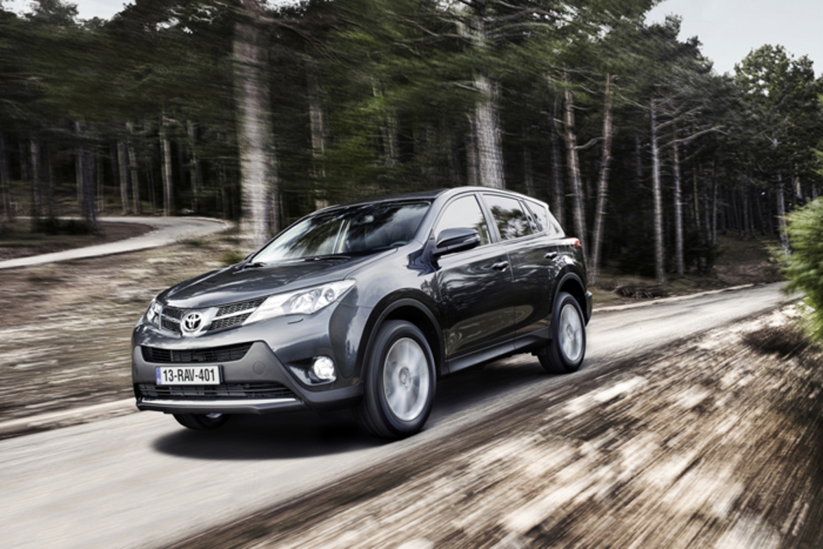 Toyota: Ξεκίνησε η διάθεση του νέου RAV4