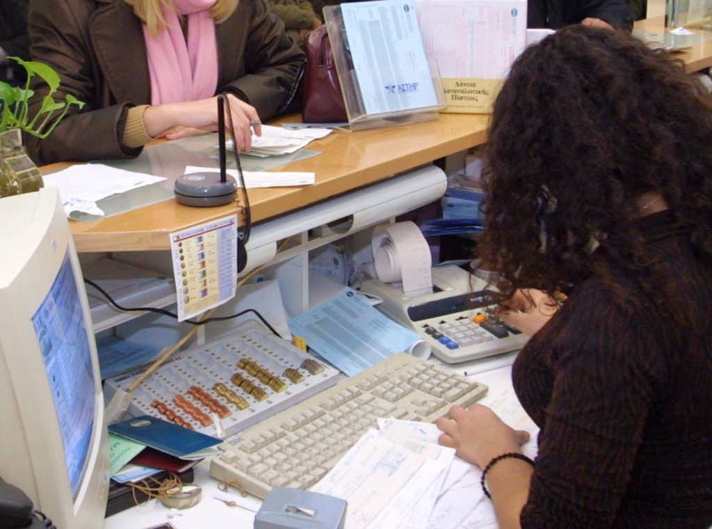 Διευκολύνσεις από τις τράπεζες με τα καθυστερημένα δάνεια – ποιες είναι οι παγίδες