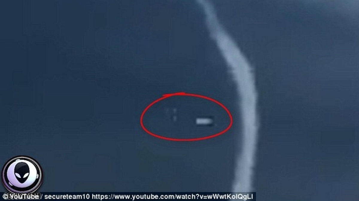 Πανικός με το UFO που προκάλεσε υδροστρόβιλο! [vid]