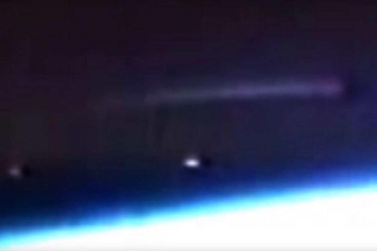 Οι εξωγήινοι ξανάρχονται! Τεράστιο UFO στον Διεθνή Διαστημικό Σταθμό [vid]