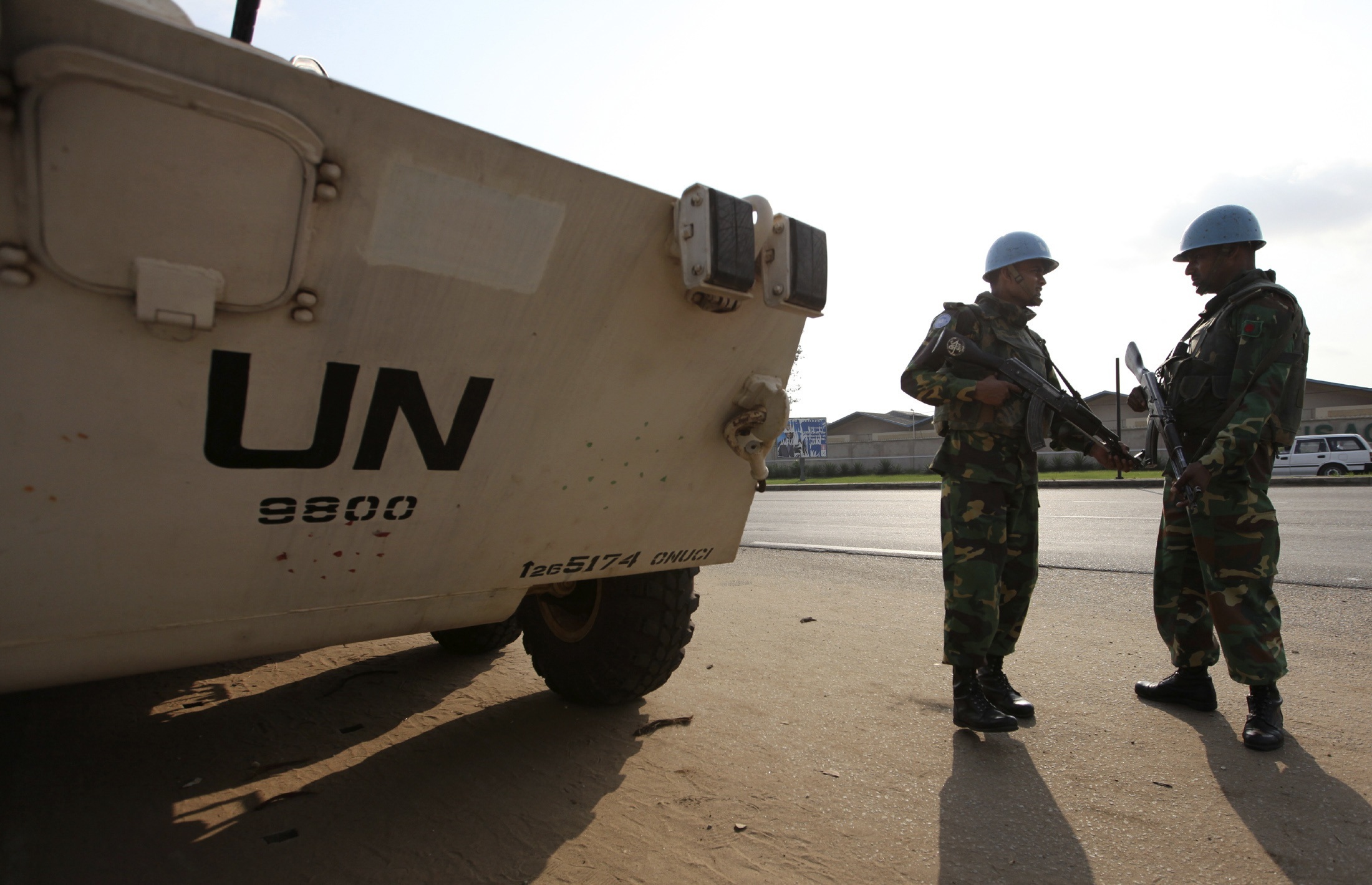 Α. Ελεφαντοστού: Ο απερχόμενος πρόεδρος κατηγορεί τον ΟΗΕ για πυροβολισμό εναντίον αμάχων