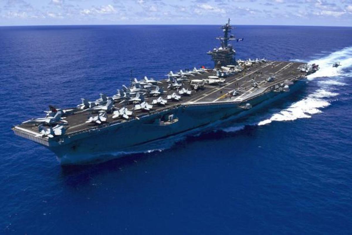 Το USS Carl Vinson: Επίδειξη ισχύος των ΗΠΑ στην Κορεάτικη χερσόνησο