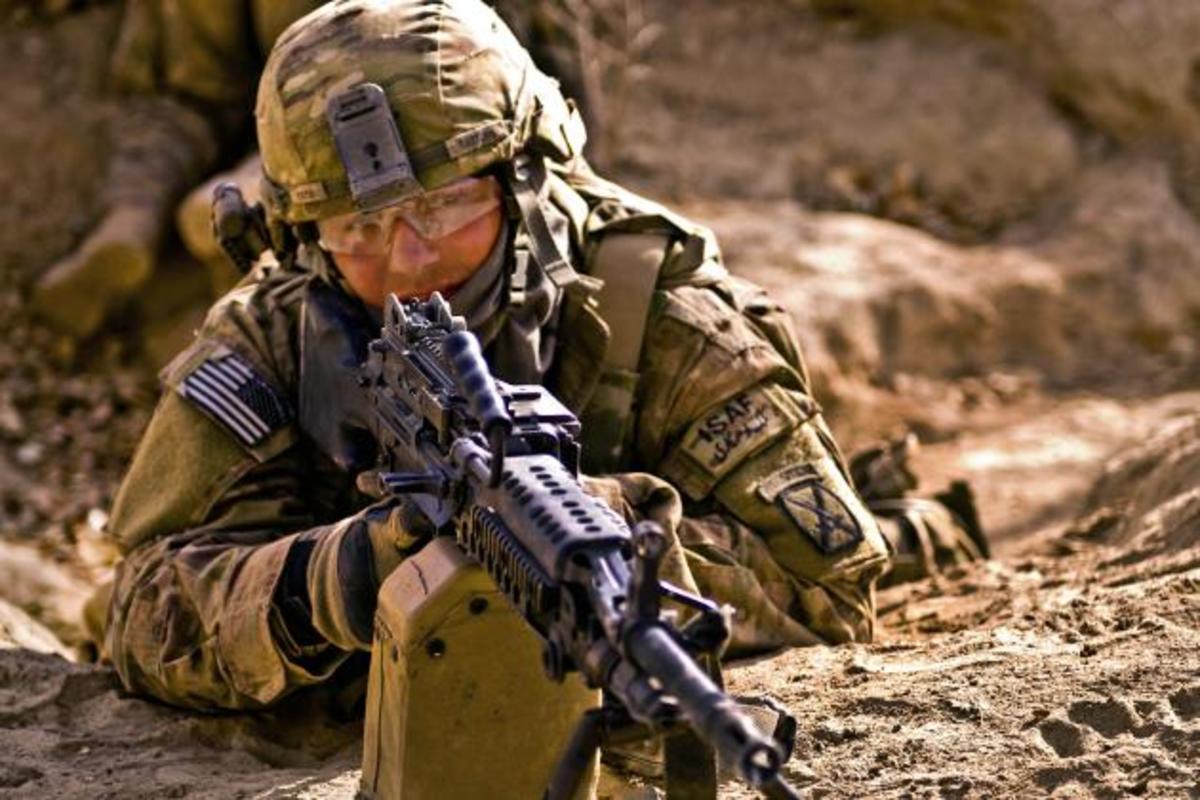 Πλοίο αποβάσεων στέλνουν στη Μεσόγειο οι ΗΠΑ. Έτοιμοι για Συρία;