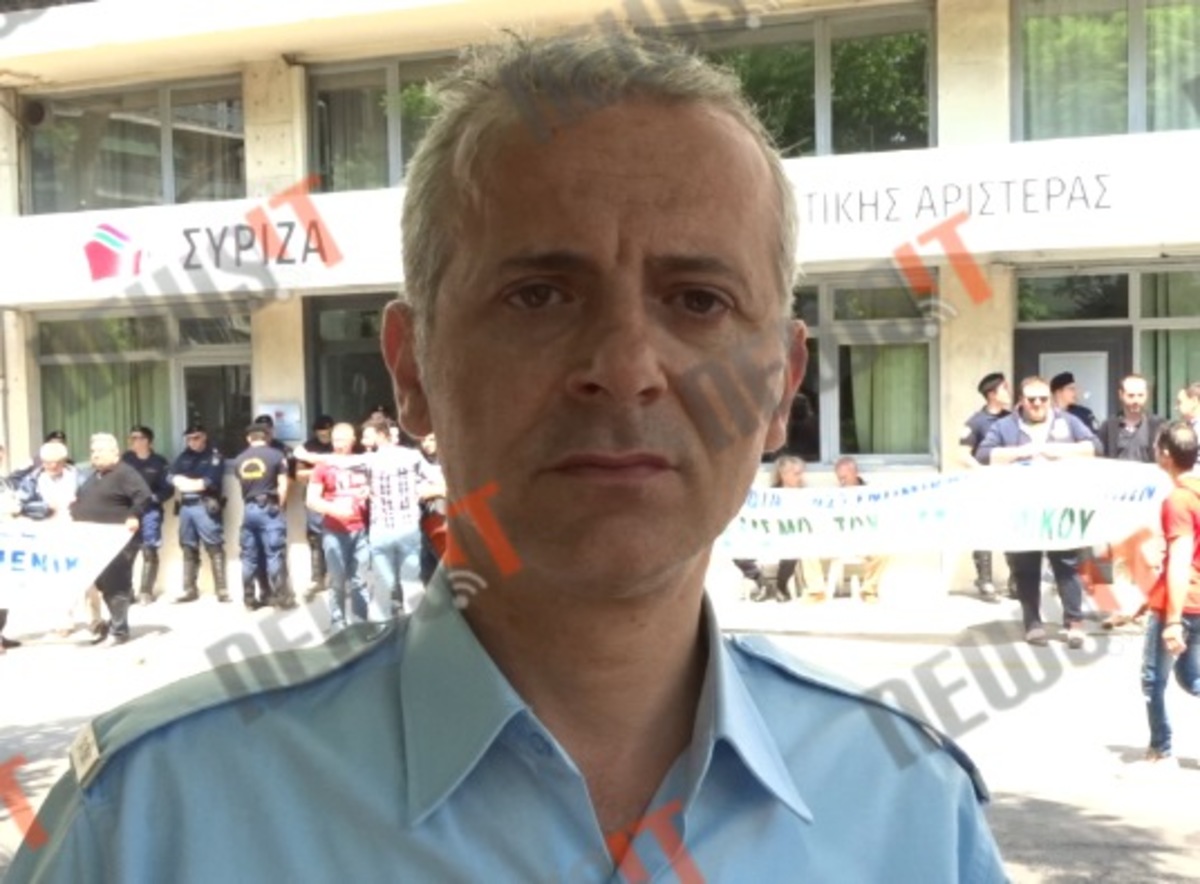 Αστυνομικοί στα γραφεία ΣΥΡΙΖΑ